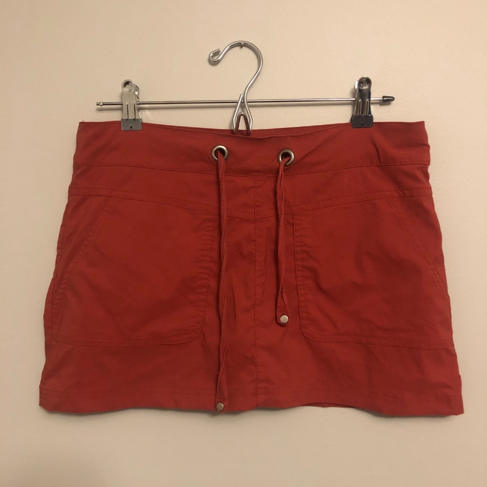 praNa swim skirt with pockets and drawstring